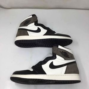 Jordan 1 Mocha’s